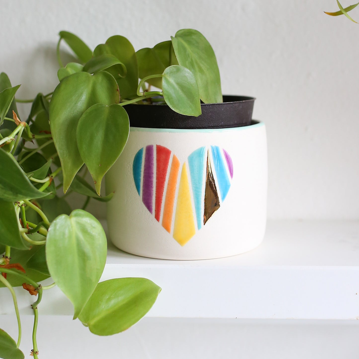 TCK #1609 Rainbow & Gold Heart Planter