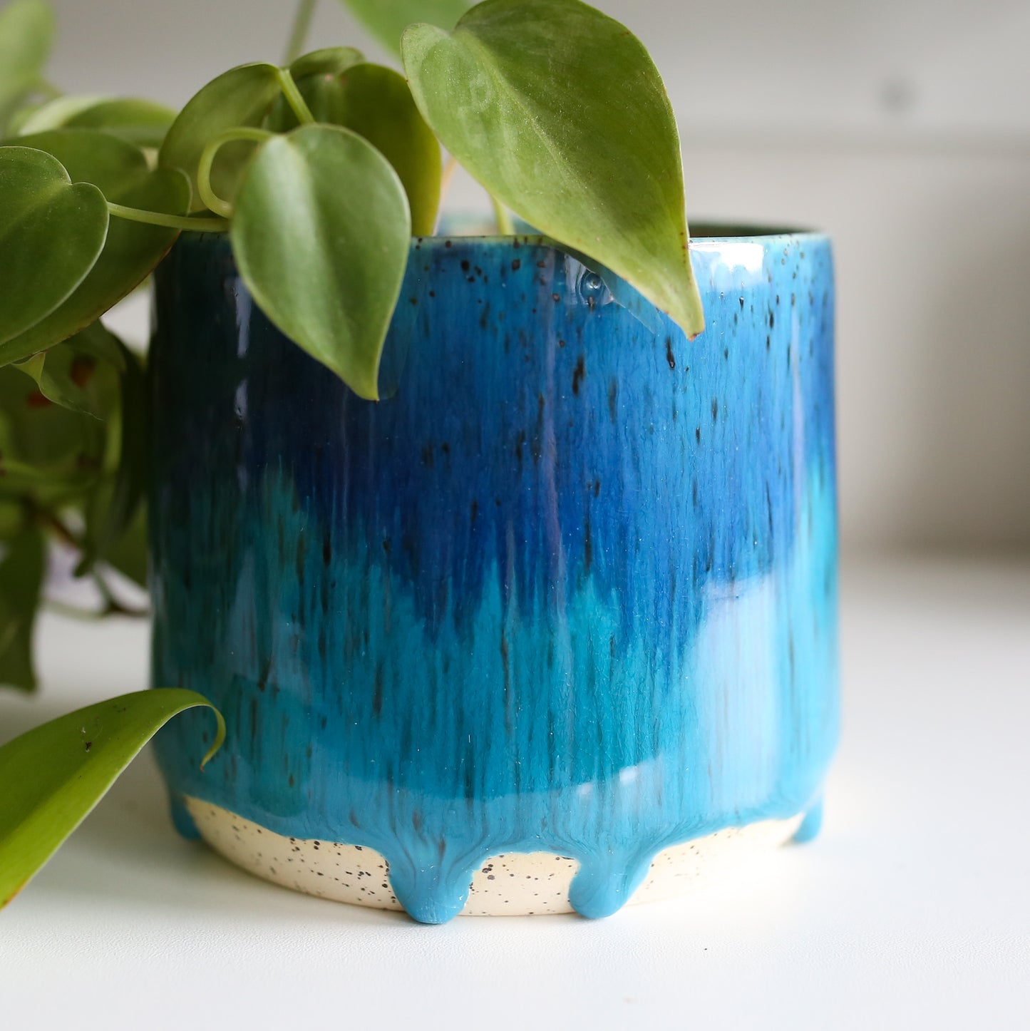 TCK #1612 Turquoise Blue Melt Planter