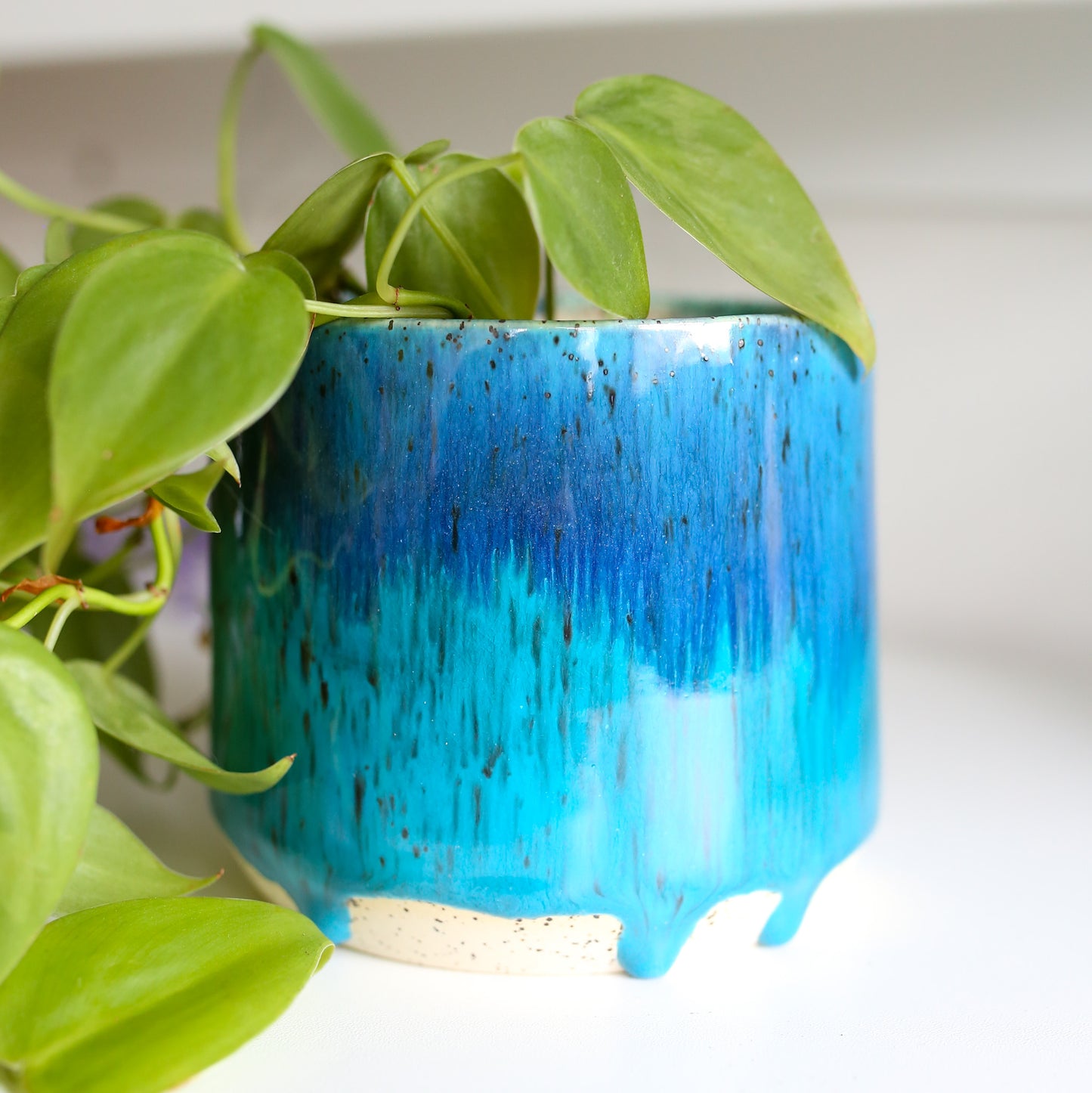 TCK #1612 Turquoise Blue Melt Planter